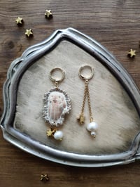 Image 1 of Orecchino 'Mano'