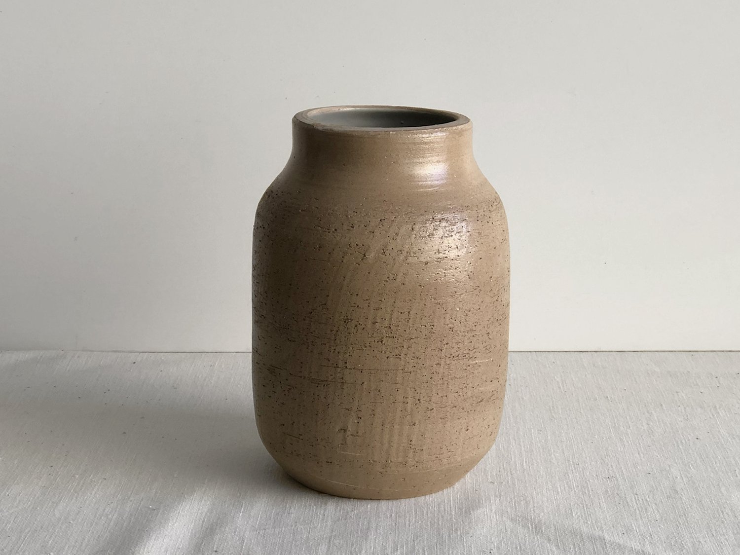 Image of Taipa brown earth vessel