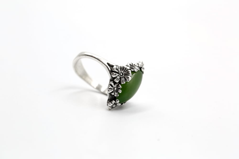 Image of Jade Flower Ring 