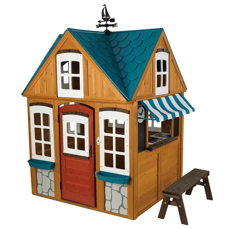 outdoor cottage playhouse