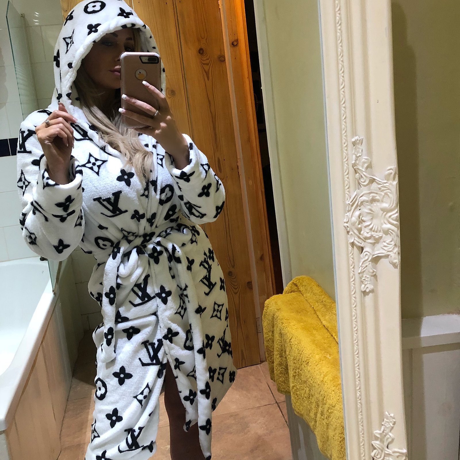 buy > louis vuitton dressing gown, Up to 60% OFF