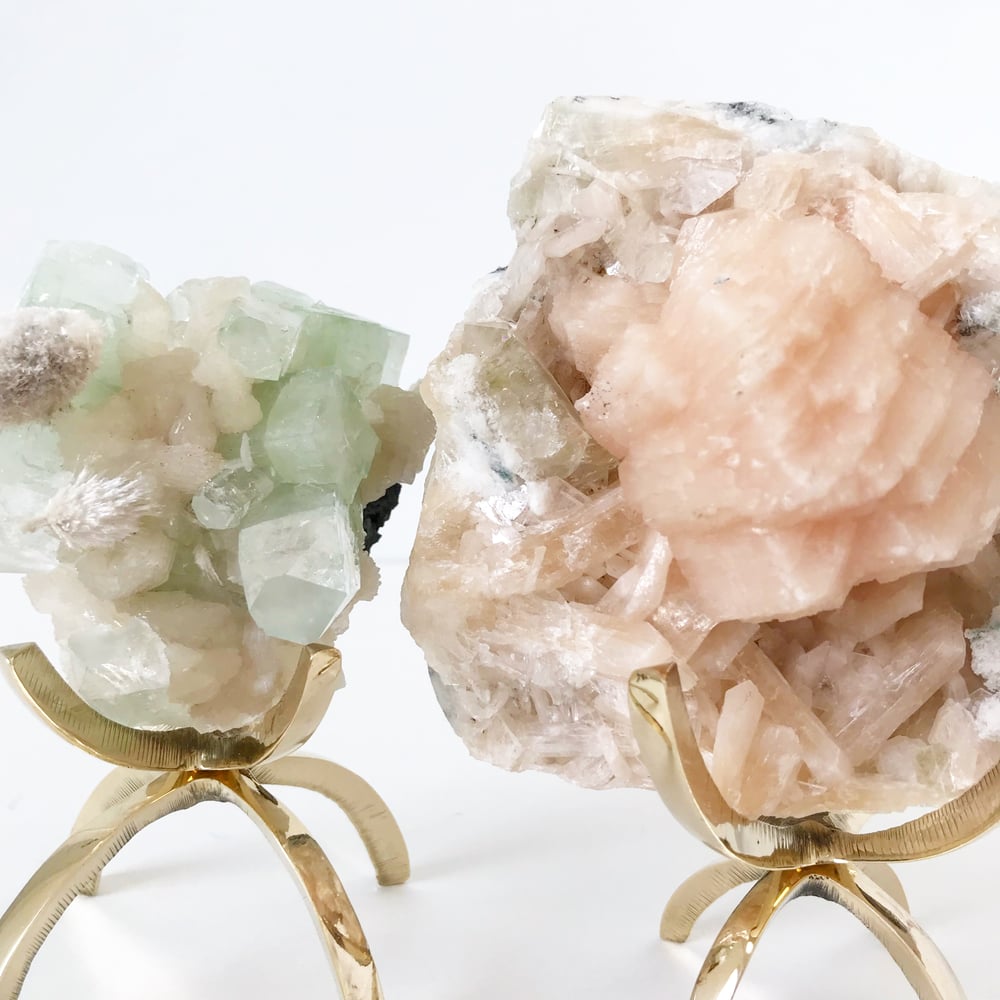 Image of Green Apophyllite/Stilbite no.05 Pink Cactus Collection Brass Claw Pairing