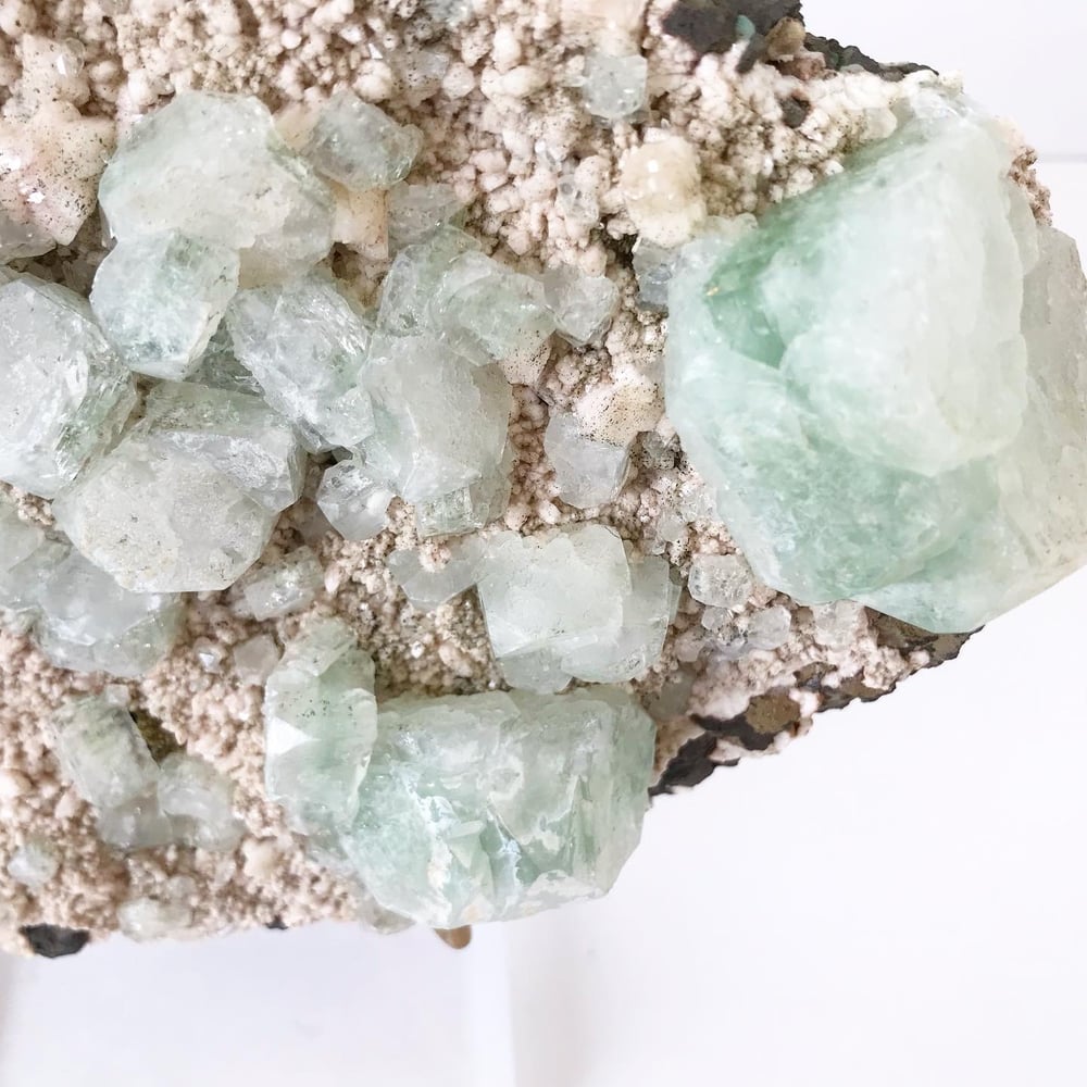 Image of Green Apophyllite no.07 Pink Cactus Collection Lucite Pairing