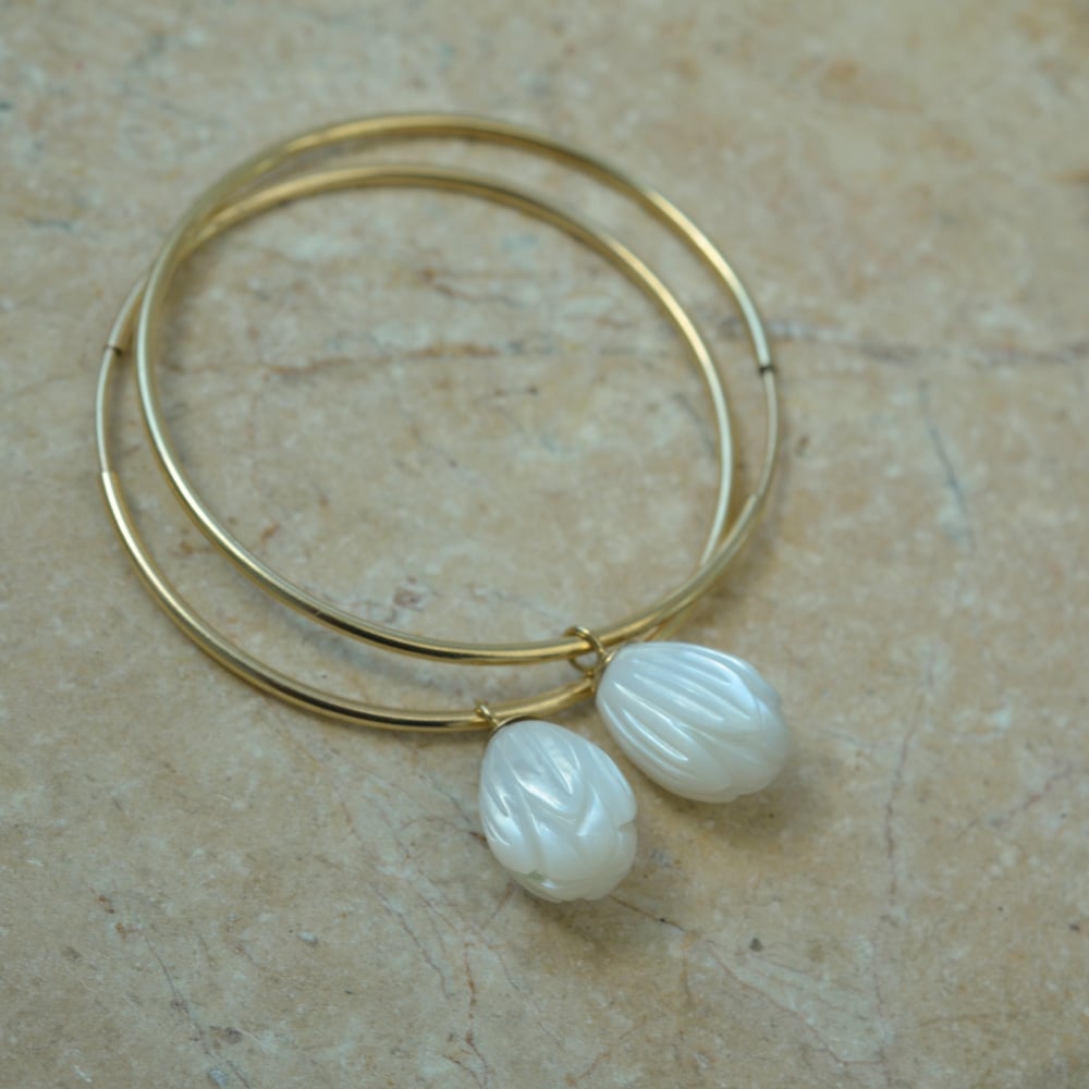 Image of Pikake Hoop Earrings Pink or White