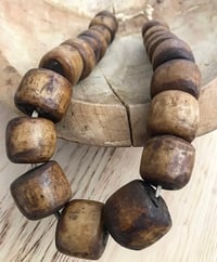 Image 1 of Beads for your home - Brown