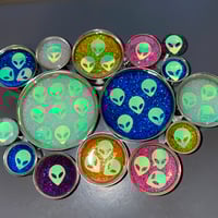 Image 1 of Alien Glitter Plugs (sizes 00g-2")