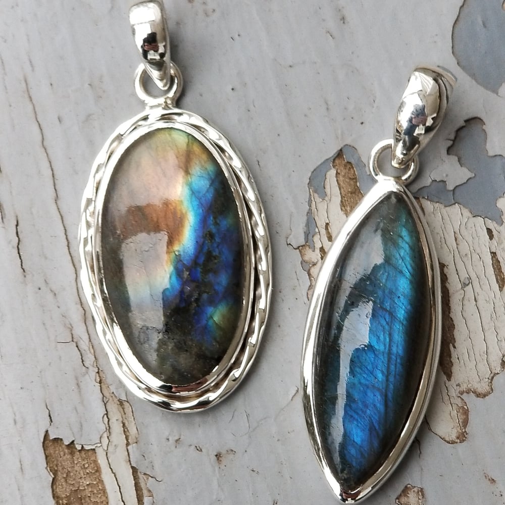 Image of Aurora Pendant Collection - Labradorite in Sterling