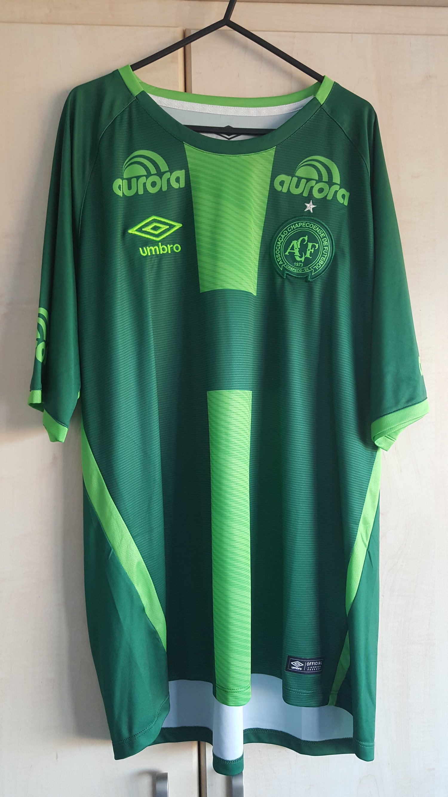 Chapecoense 2016/2017 Umbro Away Commemorative Shirt XXL
