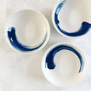 Image of Set of 4 shallow dessert bowls