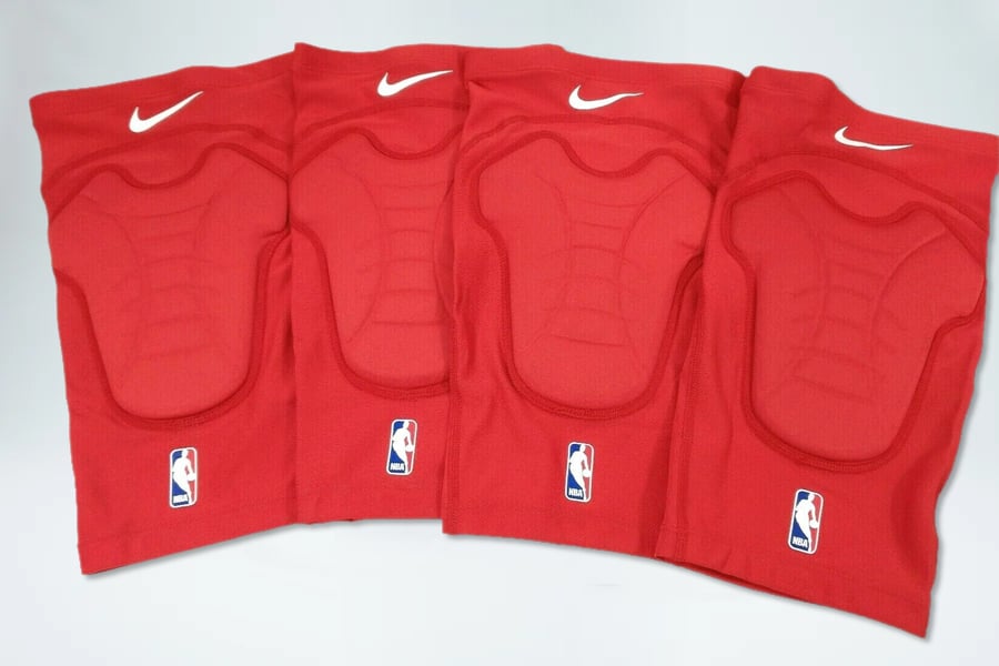 Nike NBA Hyper Strong Knee Pads - Supreme Red | ALLSOLEDOUT