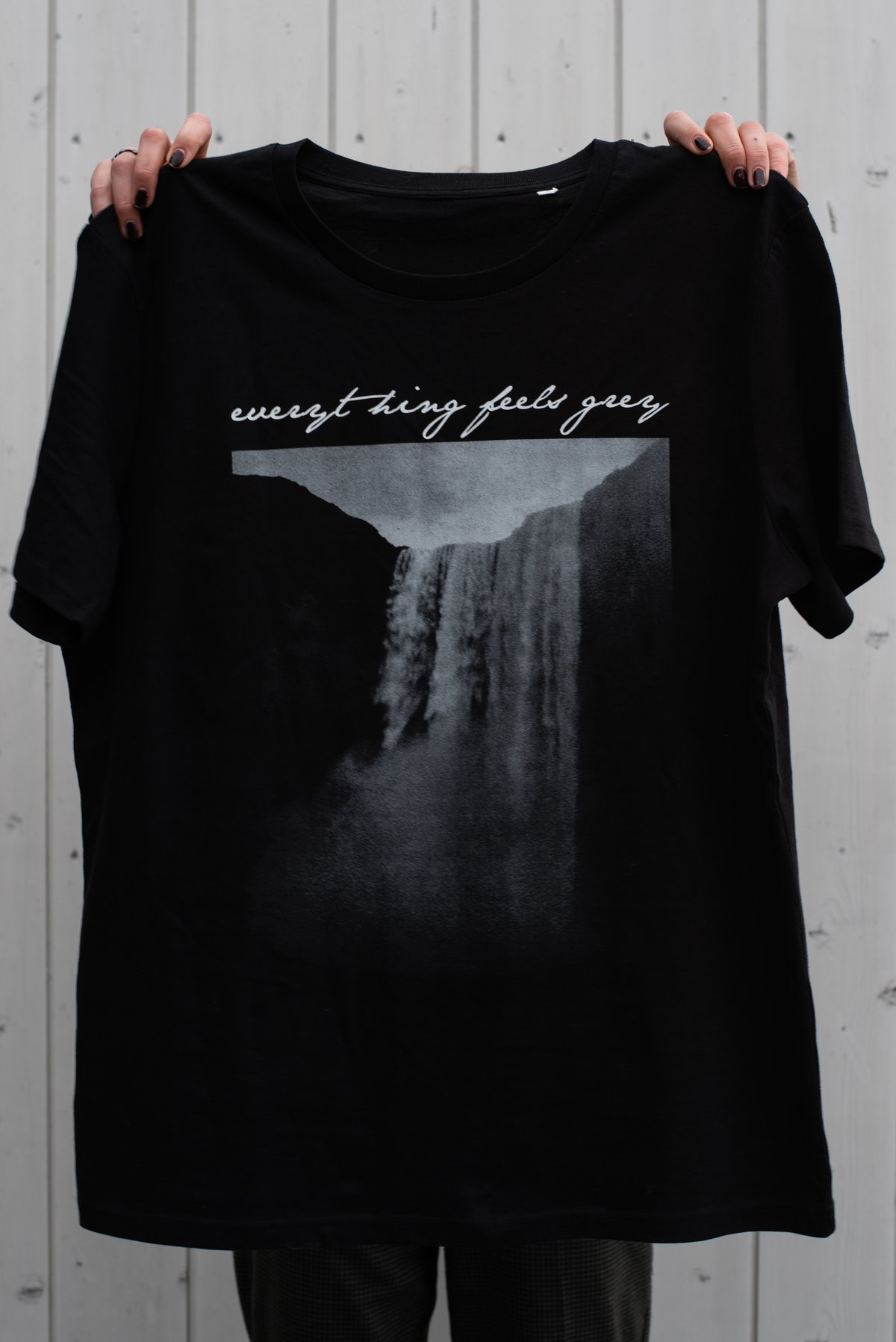 Image of Shirt "everything feels grey" 