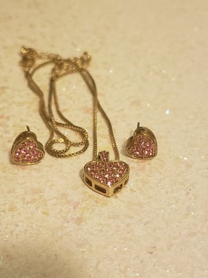 Image of Gold heart with pink stones Set
