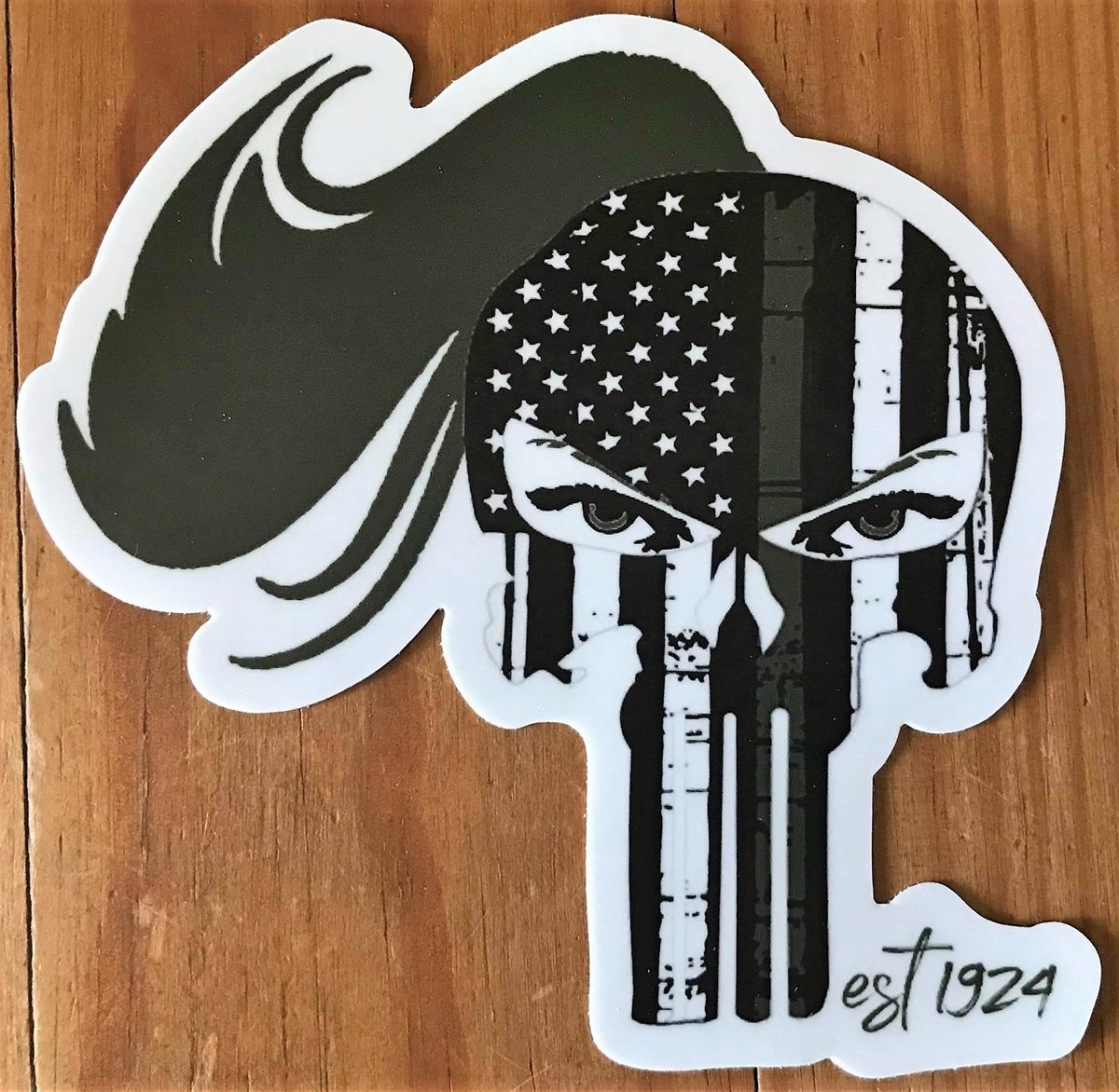 Image of GREEN LINE LADY WARRIOR DECAL (40% OFF)