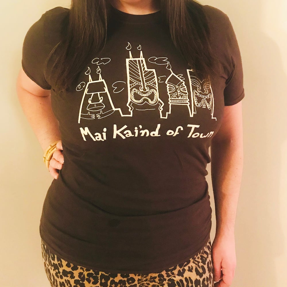 MAI KAI'ND OF TOWN Chicago Skyline Limited Edition T-Shirt