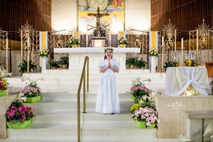 Image of First communion Sessions $250 Includes Digitals