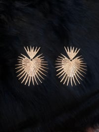 Image 4 of  Vintage Gold Exaggerating Earrings