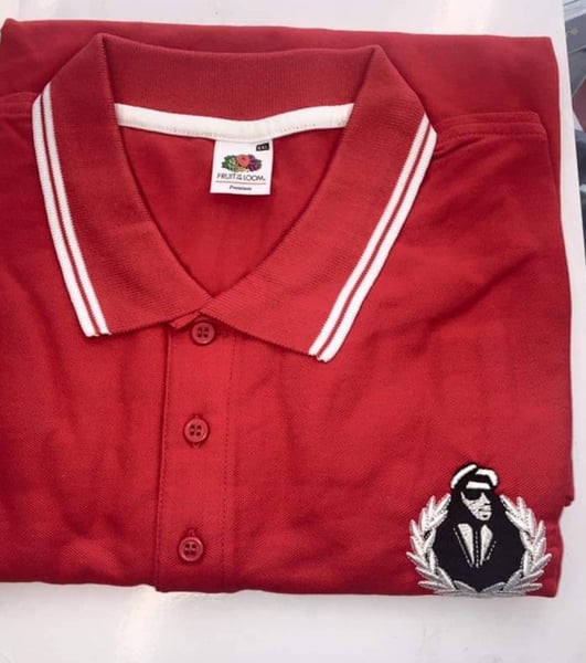 Image of Red and black walt jabsco in wreath