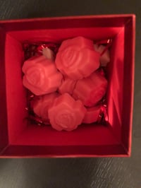 *VALENTINES DAY SOAP ROSE BUCKET*