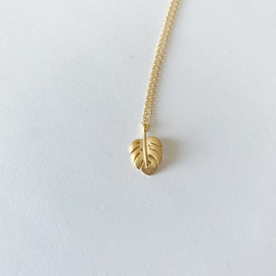 Image of Montsera leaf necklace 