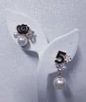 Asymmetry Fashion Flower Number 5 Pearl Dangle Earrings 
