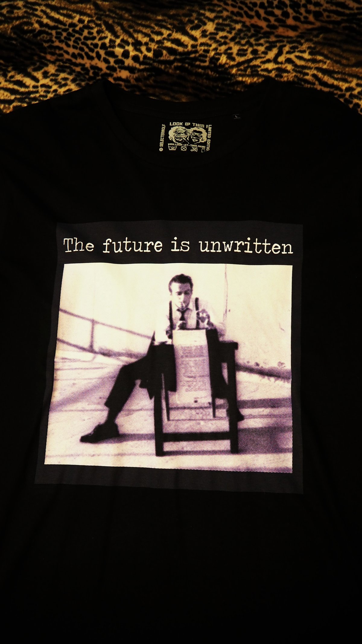 The Future Is Unwritten - série Fanclub © Selecterwolf