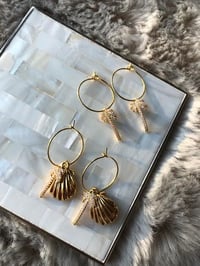 Image 4 of Gold Palm Tree and Shell Small Hoop