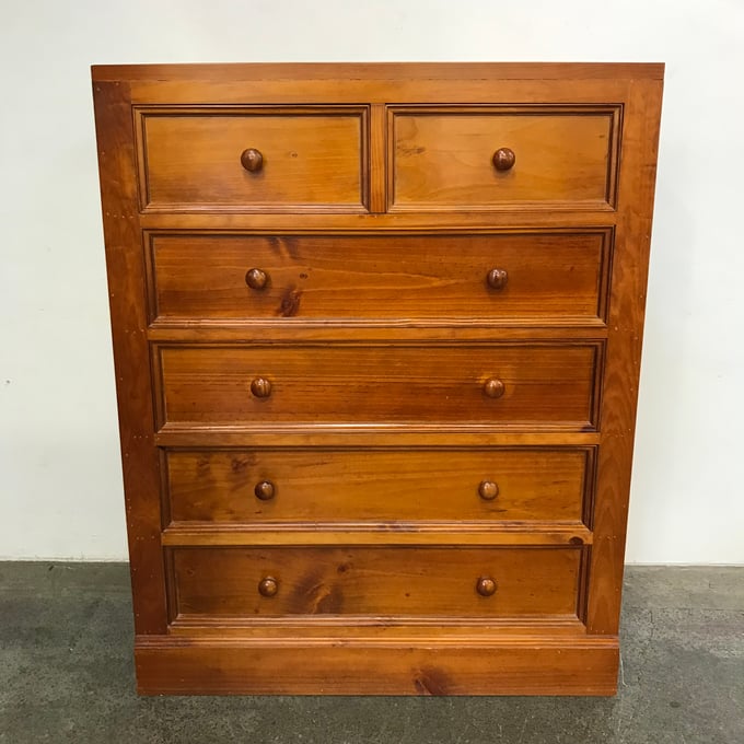 Image of LARGE PINE CHEST 