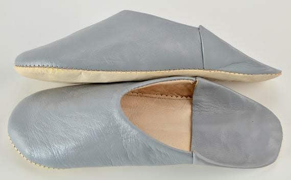 Image of GREY LEATHER BABOUCHE