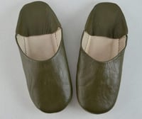 Image 2 of OLIVE GREEN LEATHER BABOUCHE