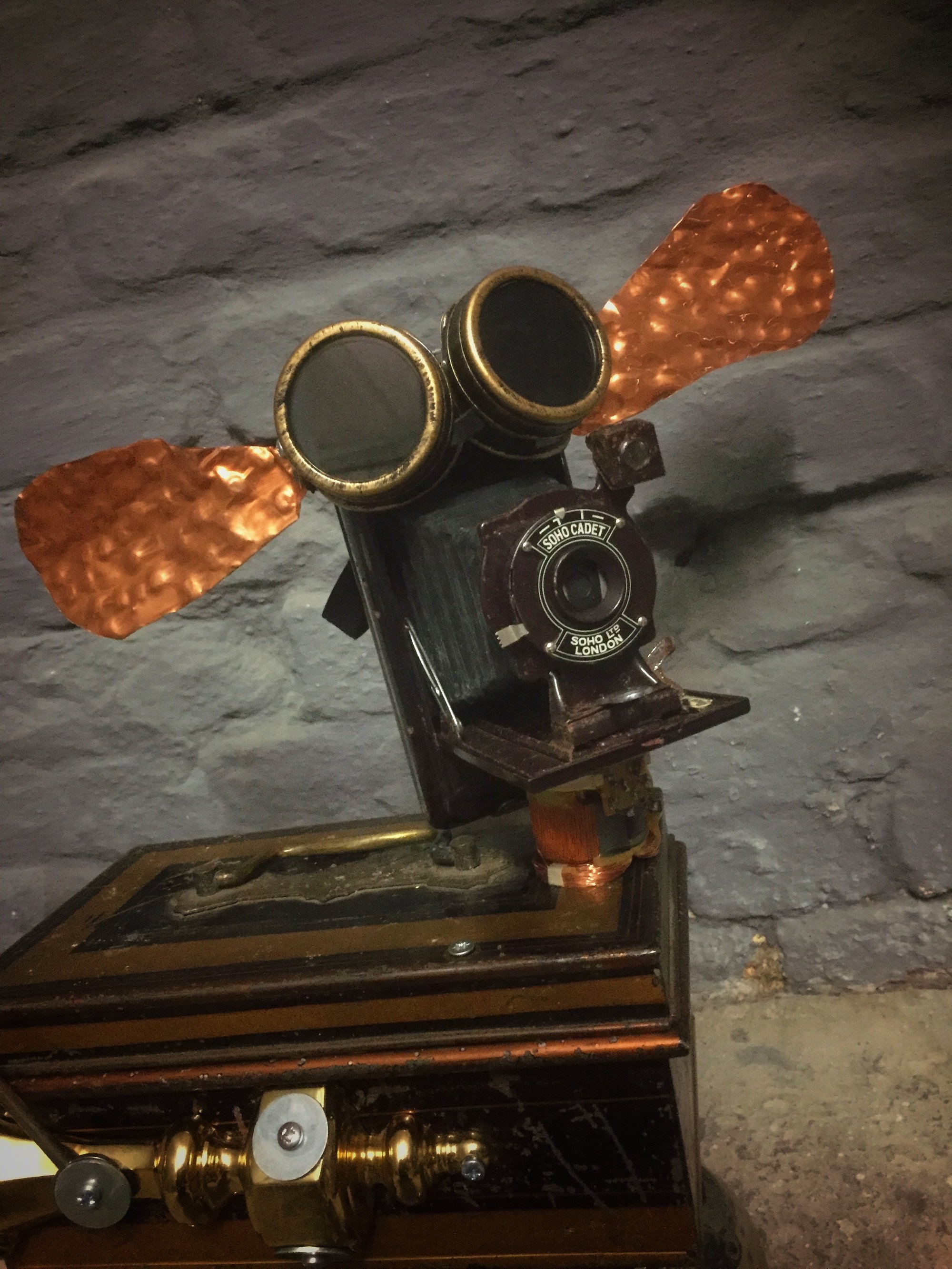 Dapper Flapper | Gizmobots