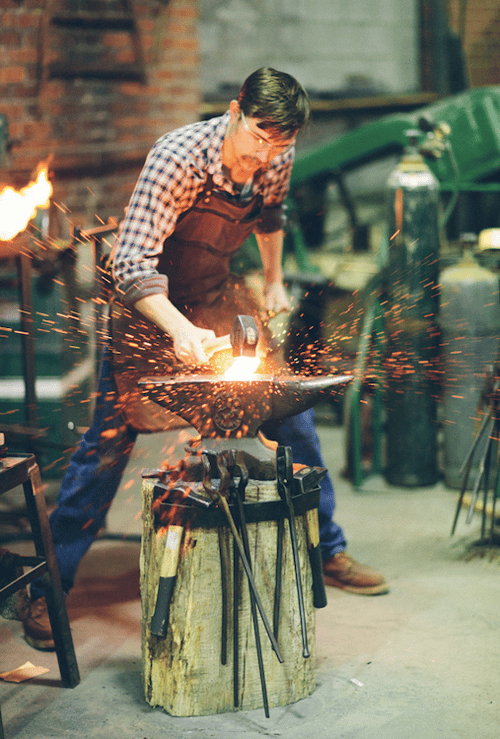 Image of CHEF'S KNIFE, HOLLYWOOD CHERRY TREE HANDLE