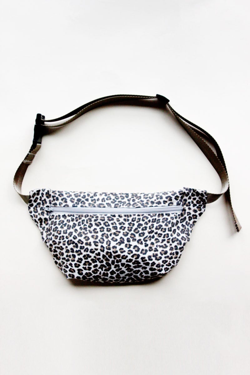 Image of the FANNIE fanny pack PDF pattern