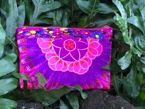 Image of Vintage fabric clutch #38