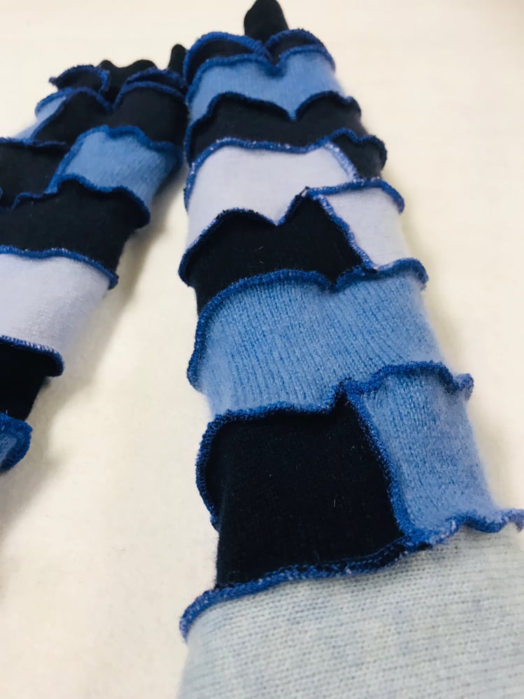 Image of 100% Cashmere "The Blues" Armies (Fingerless Gloves)