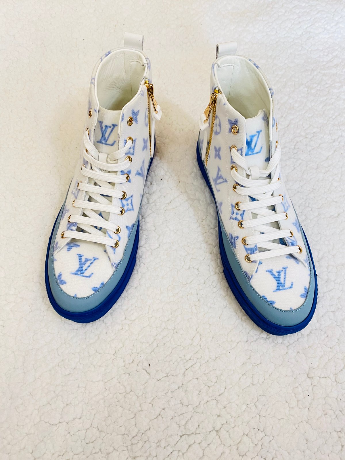 Image of (SOLD OUT ðŸš«) Preowned Authentic LV Sneakers