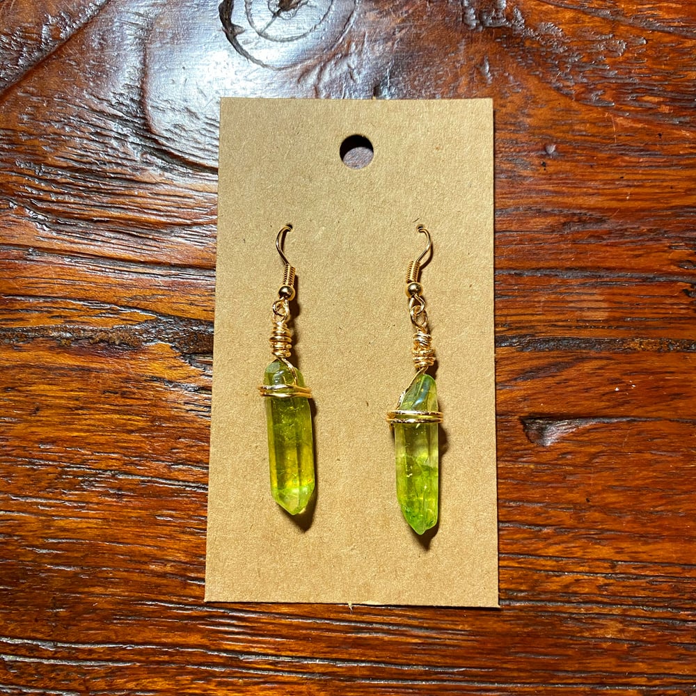 Jedi Rogue Kyber Earrings in Green