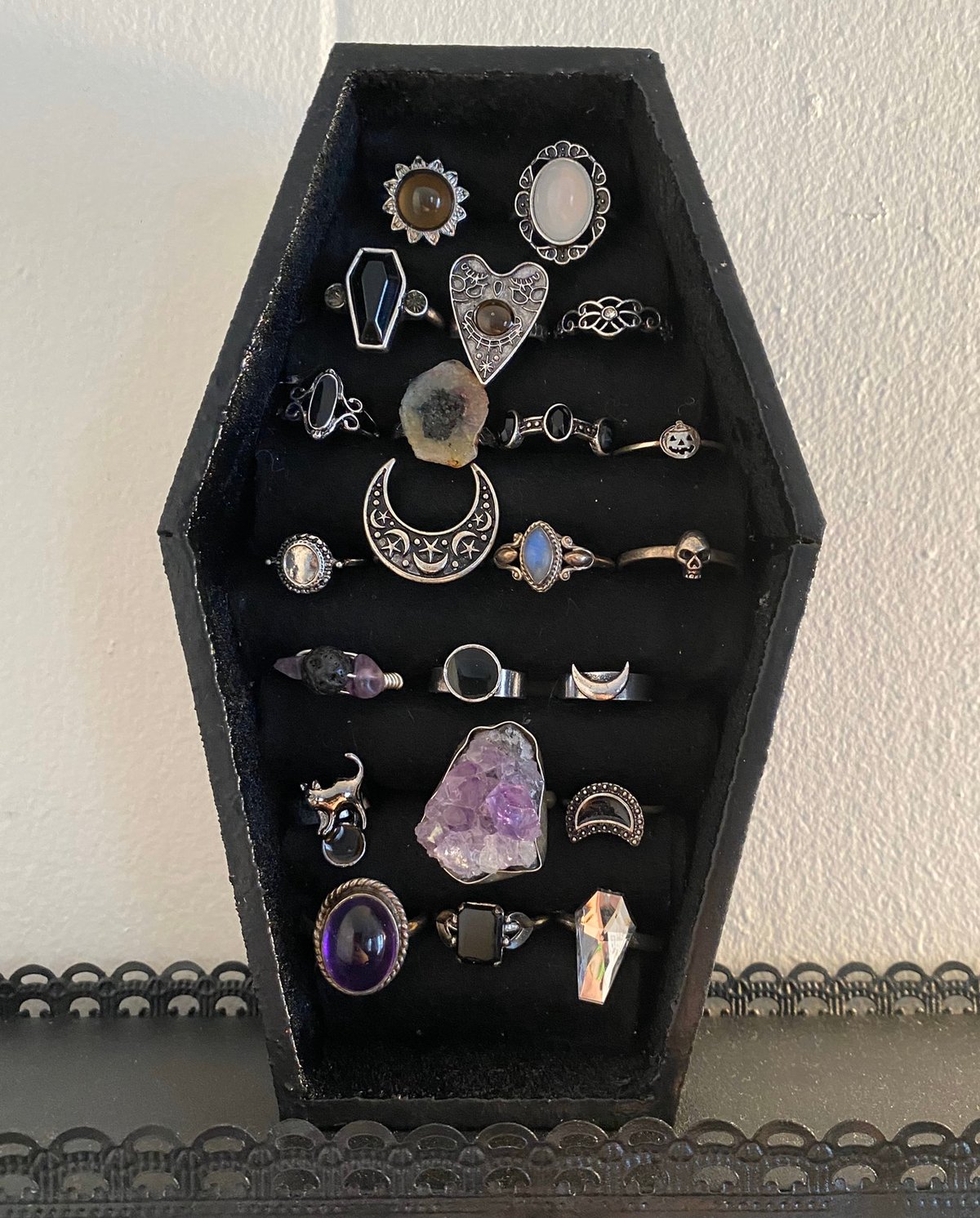 Coffin best sale ring box