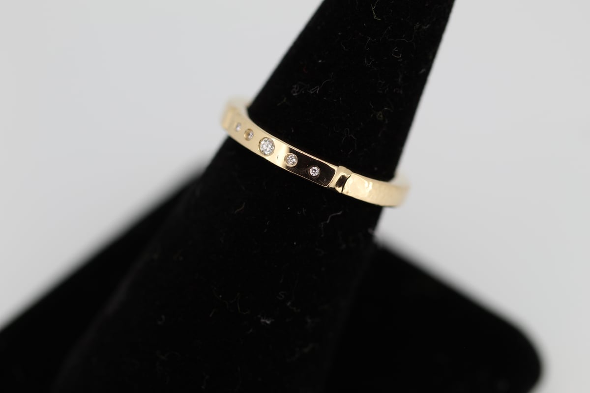 Image of Artemis: 18ky Gold & VS-1 Diamond Stacking Ring