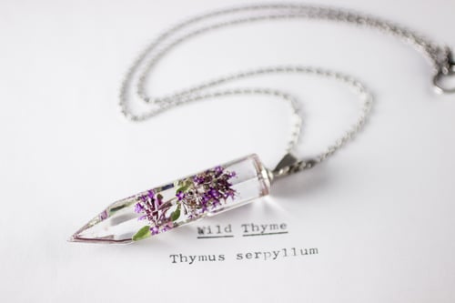 Image of Wild Thyme (Thymus serpyllum) - Medium Crystalline Pendant #1