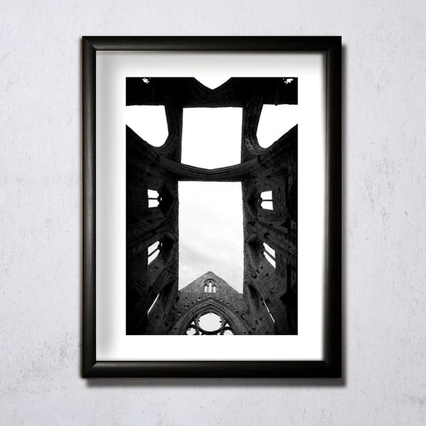 Image of Tintern Abbey b&w 02 A4/A3 photographic print