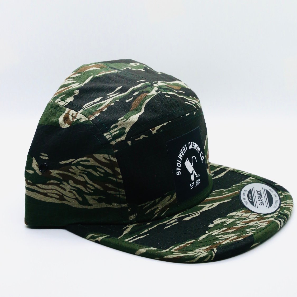 Image of "LOGO PATCH" 5-Panel Cap Tiger Camo