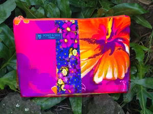 Image of Vintage Hawaiian fabric clutch #29