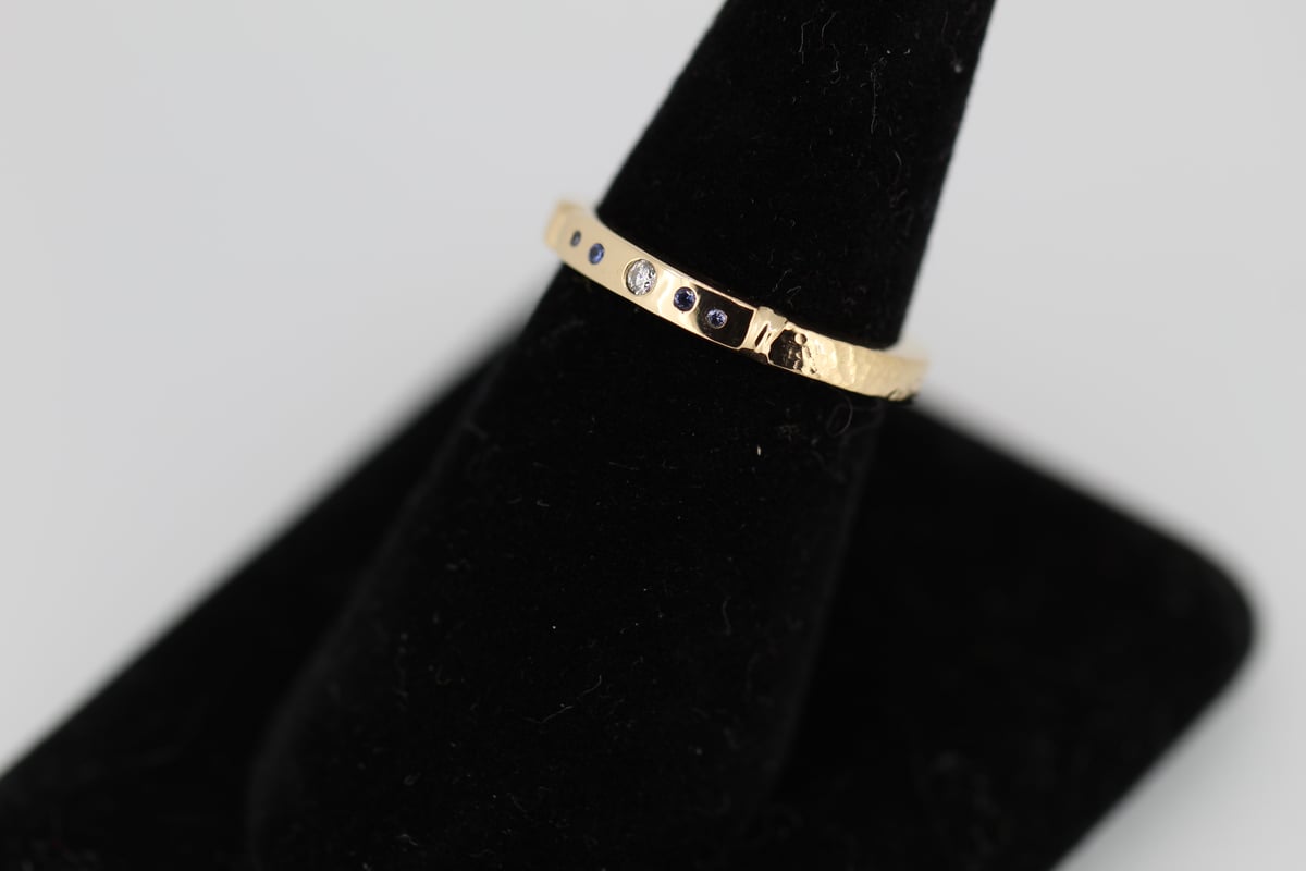 Image of Artemis: 18ky Gold with VS-1 Diamond and Sapphires