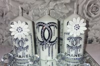 Image 1 of WHITE FLOWER CANDLE SET