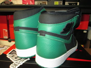 Image of Air Jordan I (1) Retro High OG "Pine Green/Black"