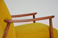 Image 5 of Fauteuil tchecoslovaque jaune