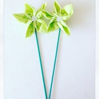 Image 1 of Single Flowers