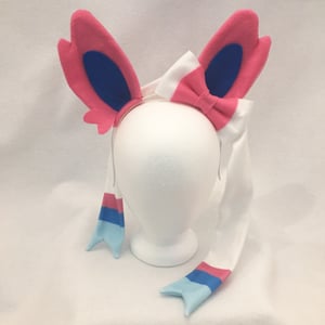 Image of Sylveon or Shiny Sylveon Ears, Bowtie, or Tail