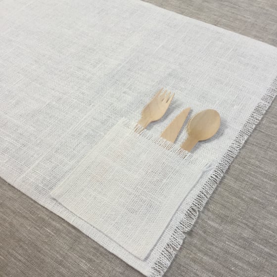 Image of -50% Set de table lin blanchi avec poche 5,75€ au lieu de 11,50€