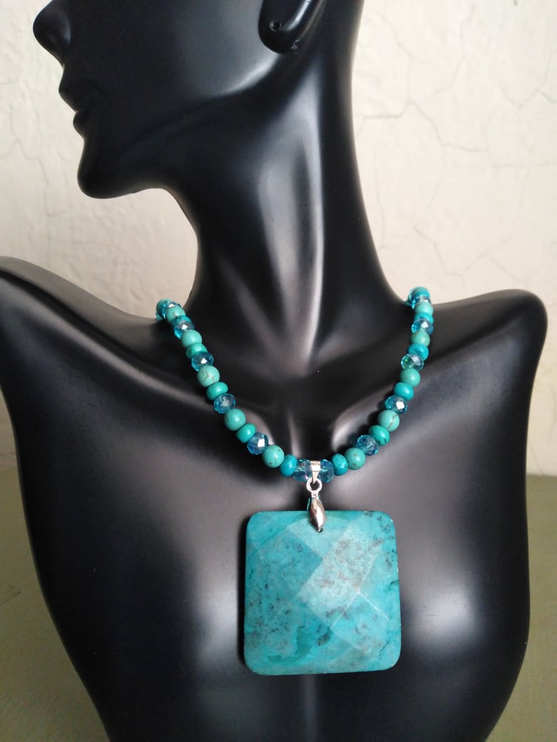 Image of SQUARE TURQUOISE PENDANT NECKLACE